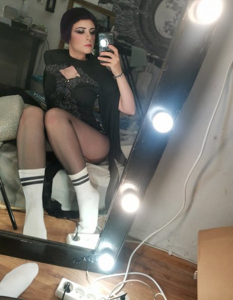 esfiriya tudor fans only