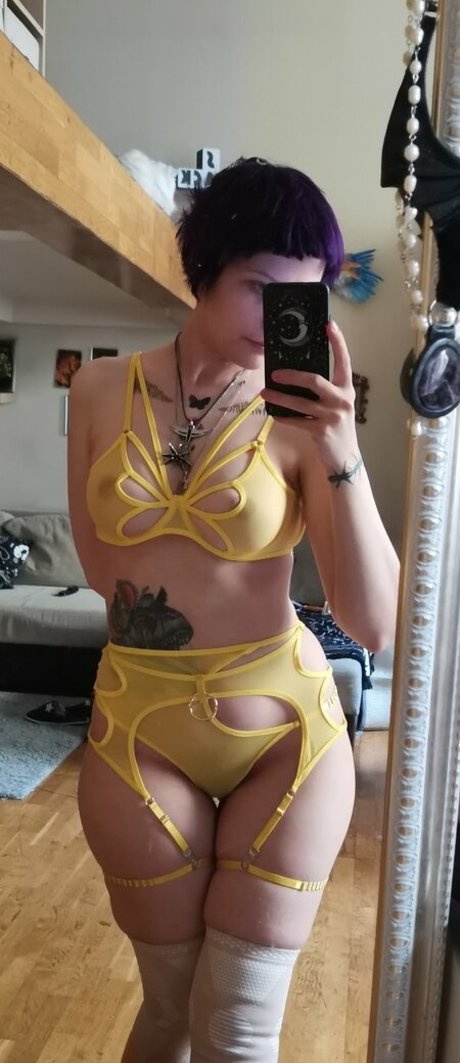 esfiriya tudor boobs onlyfans