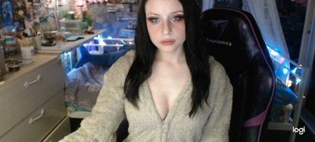 esfiriya tudor nudes onlyfans leaked