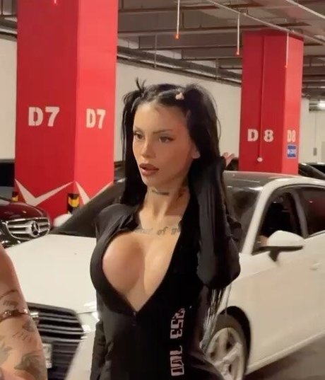 yeahmur only fans nude leaks