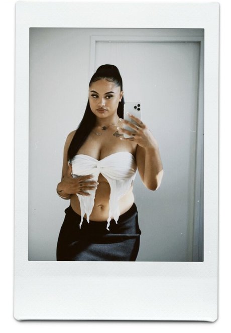 taylaraywhite  pictures