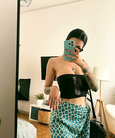 Inkedsmokinggirl naked onlyfans