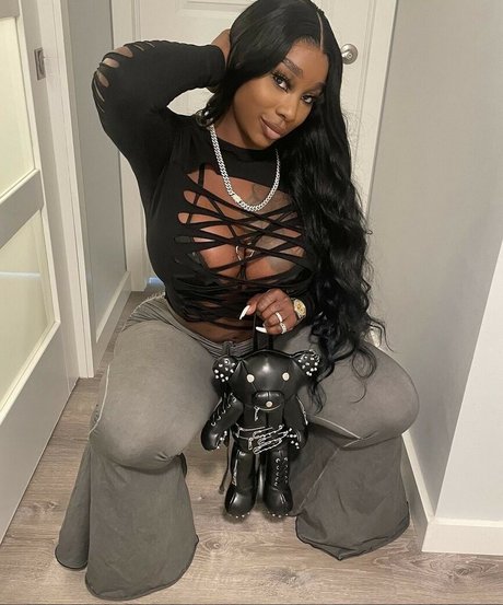 velvet__to__you only fans naked