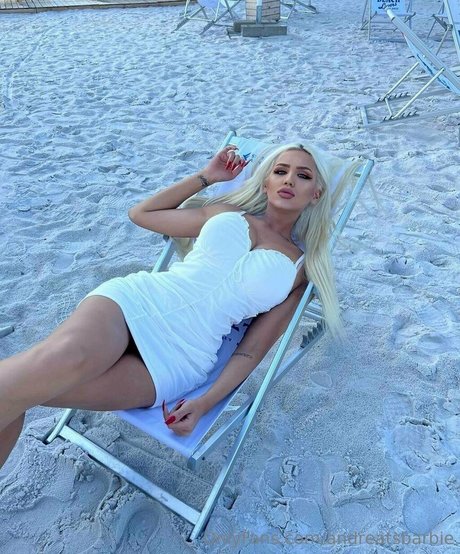 andreatsbarbie onlyfans sexy