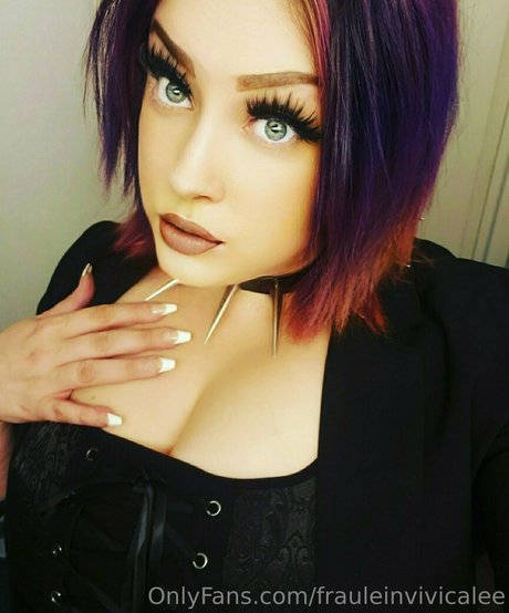frauleinvivicalee onlyfans model images