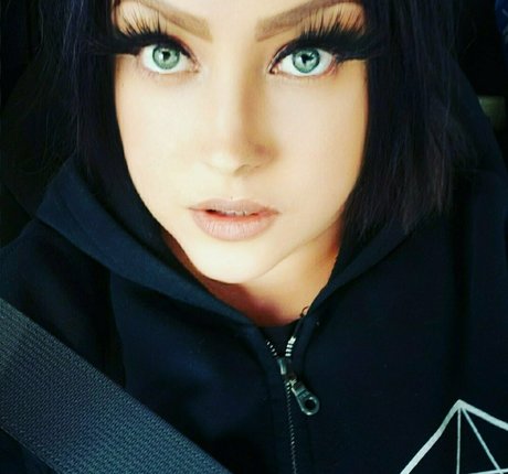 frauleinvivicalee onlyfans xx