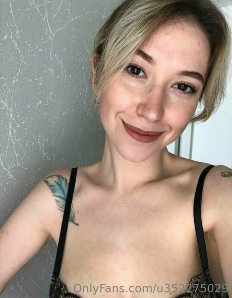 emilly xo leak onlyfans