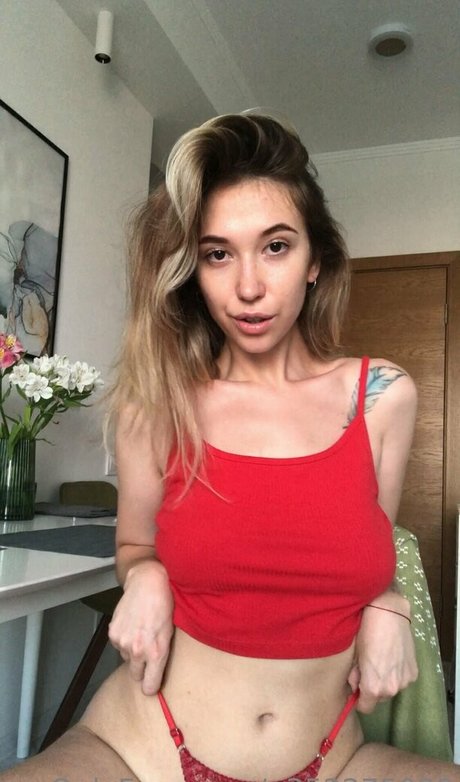 emilly xo leaked onlyfans content