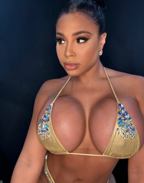 Annays Fitness naked onlyfans leaks