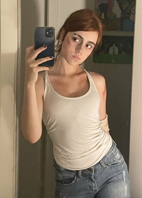 Isabella Angelina onlyfans model images