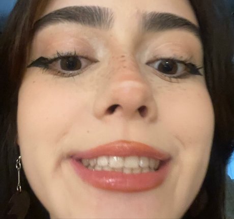 Isabella Angelina onlyfans page