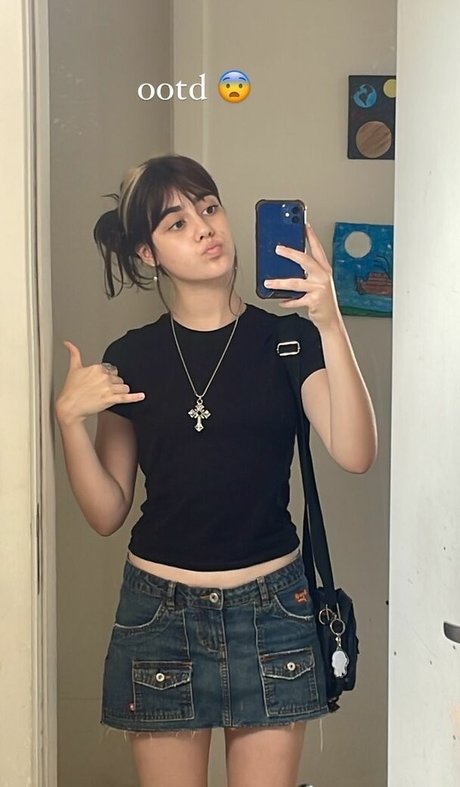 Isabella Angelina naked on onlyfans