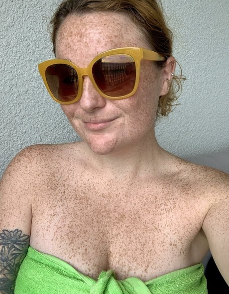 Freckled Baby onlyfans leak