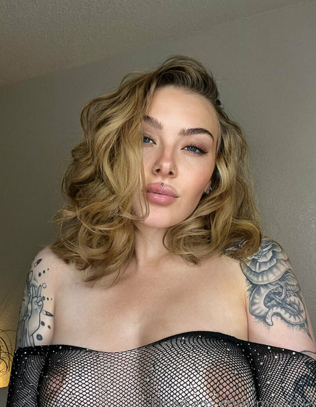 michelle818 onlyfans leaked tits