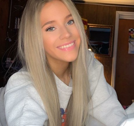 Alyssa Bryanne leaked nude onlyfans