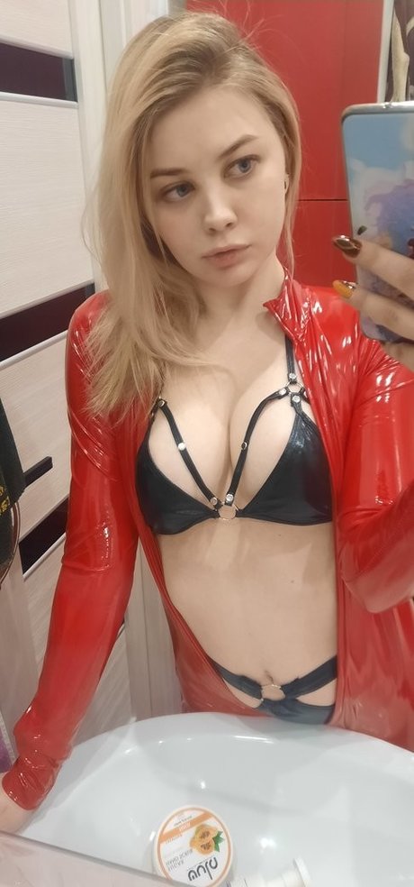 Alexandra Bessonova onlyfans photos