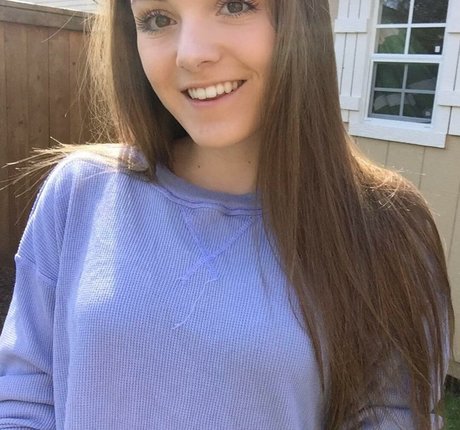 bbw goth onlyfans beautiful naked plate