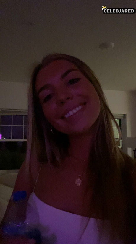 Jessica Todaro strip onlyfans