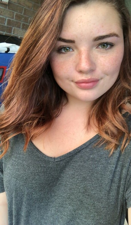 Alondra Larson leak only fans