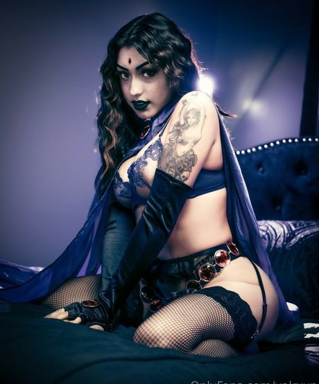 Valrxvn onlyfans striptease