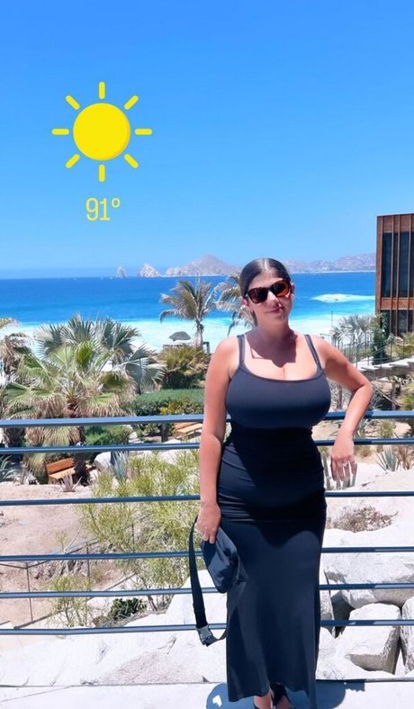 Emily Helen Barry leaked onlyfans naked