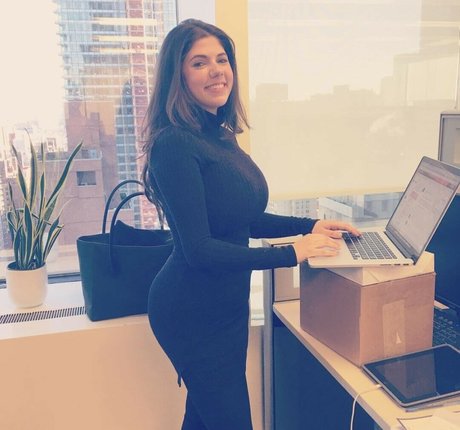 Emily Helen Barry only fans leaked