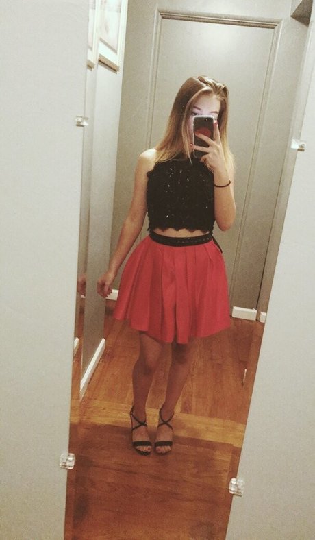 Chelsea Mariani onlyfans leaked pics