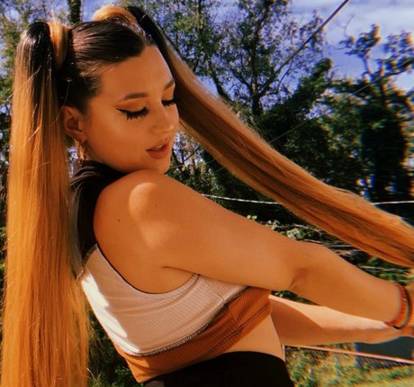 Ashley Boedeker onlyfans leakd