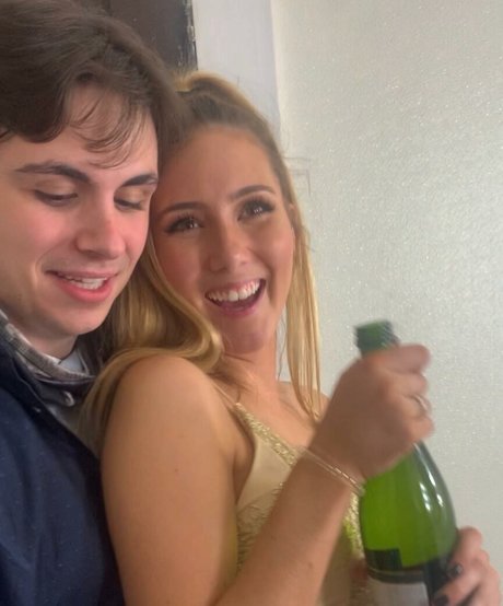 Lindsay Farland onlyfans topless