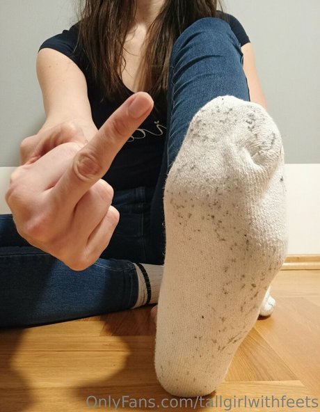 tallgirlwithfeets naked onlyfans