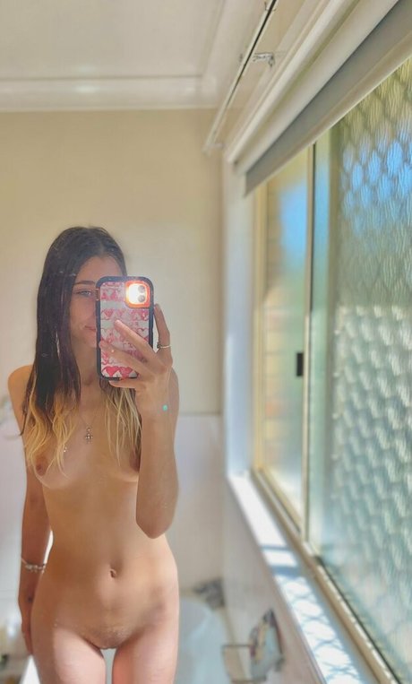 hayleysyourtoyxx onlyfans striptease