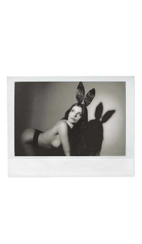 Clara Beneytout onlyfans leaked pictures