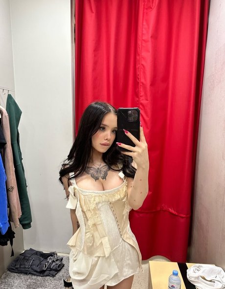 lyna com boobs onlyfans