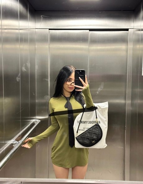 lyna com onlyfans leaked