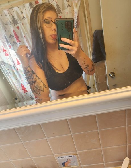 tatted shadow onlyfans model photo