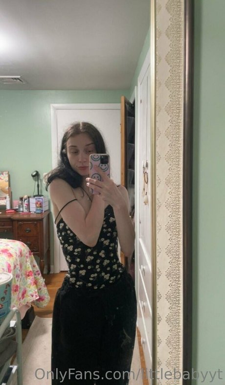 littlebabyyt onlyfans leaked pics