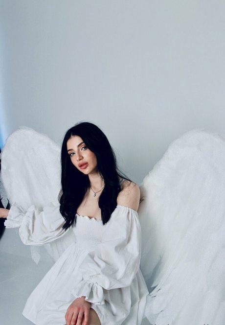 little mollyy only fans pic