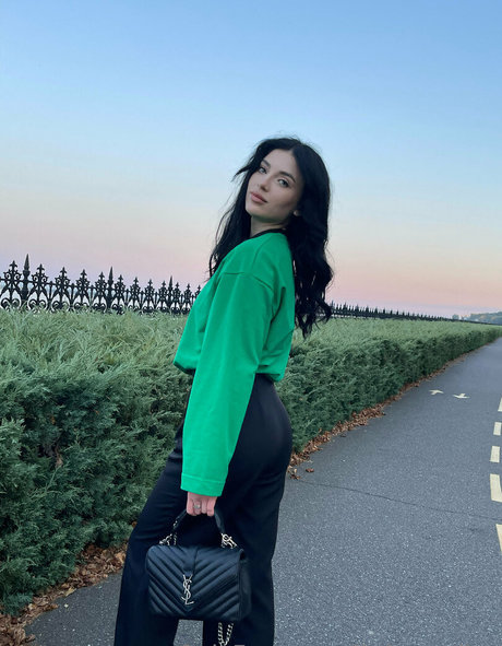 little mollyy on onlyfans