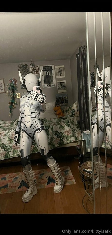 kittyisafk onlyfans images