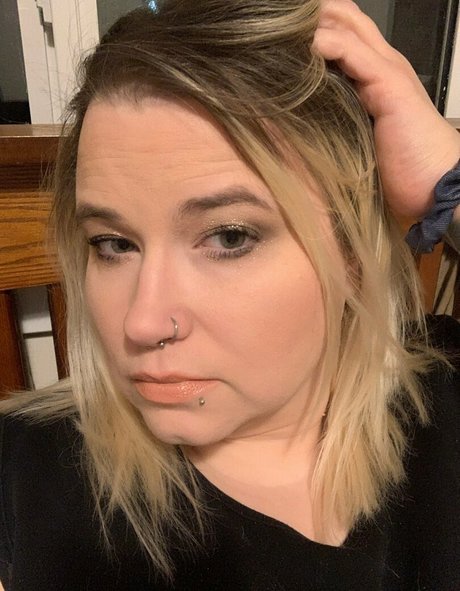 adenahx leak onlyfans