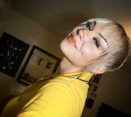 Danni Kancho topless onlyfans