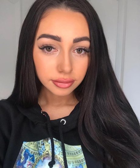 Chloe Reynolds onlyfans sex tape