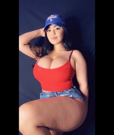 Lena Vera onlyfans leakes