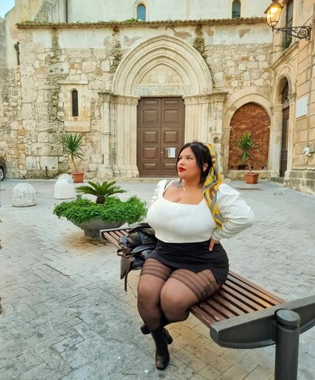 Naty Mari onlyfans desnuda