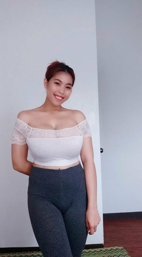 BustyCia onlyfans leaked nude