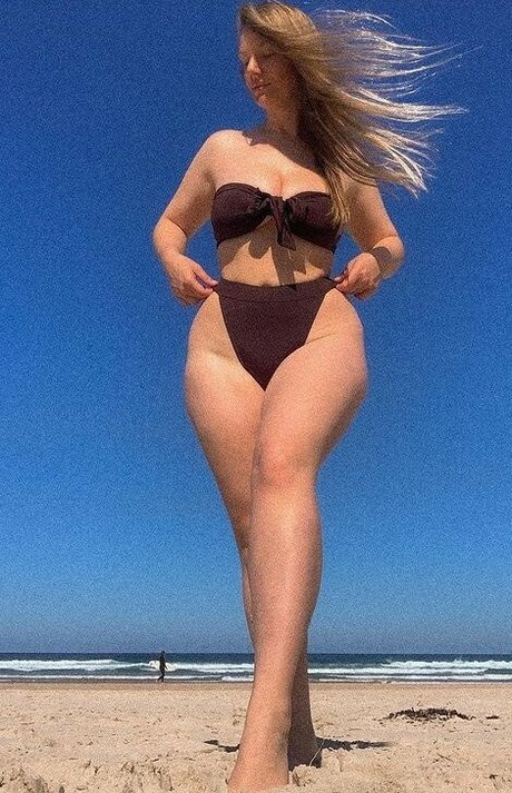 Amelia Jaane onlyfans for free