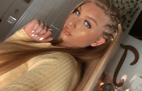 Trinity Charlton nude leak onlyfans