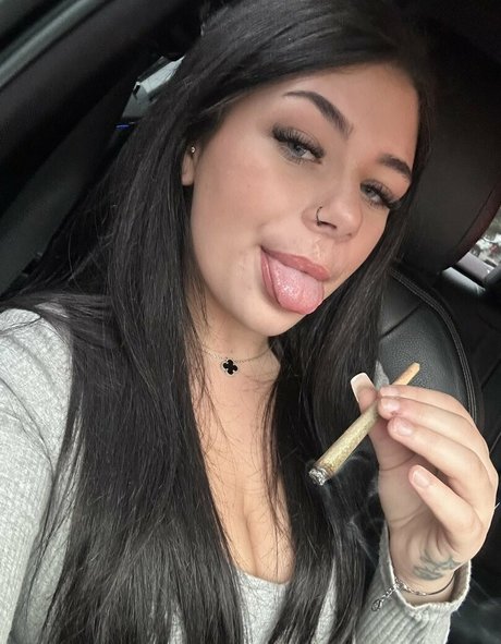 babyliv18 naked only fans