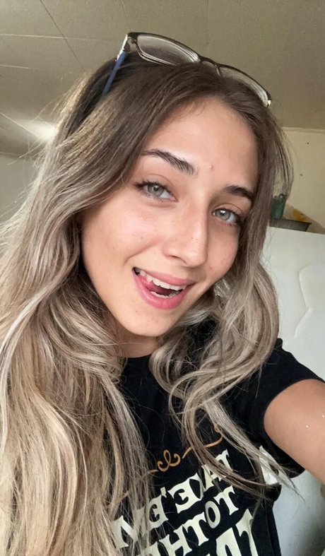 YellowMinimum6204 only fans naked