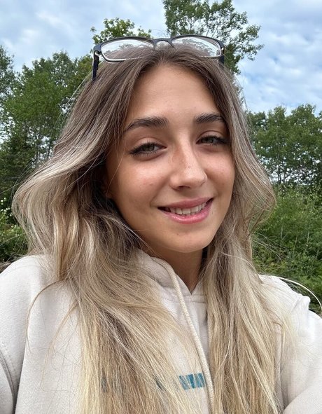 YellowMinimum6204 onlyfans leak